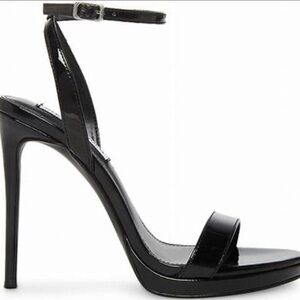 STEVE MADDEN Wafer Black Patent Sandal